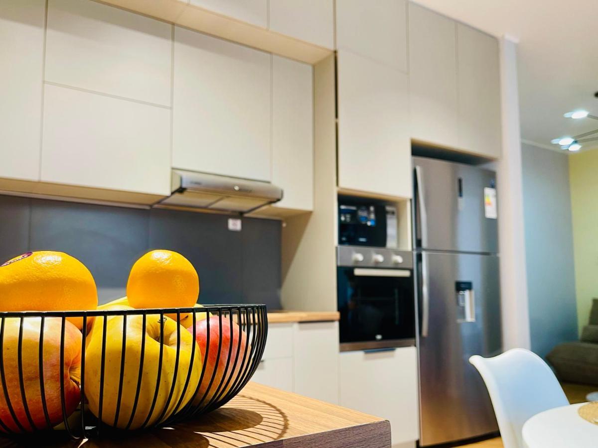 Appartement Уютная Стильная Квартира Возле Центрального Парка Горького! à Almaty Extérieur photo