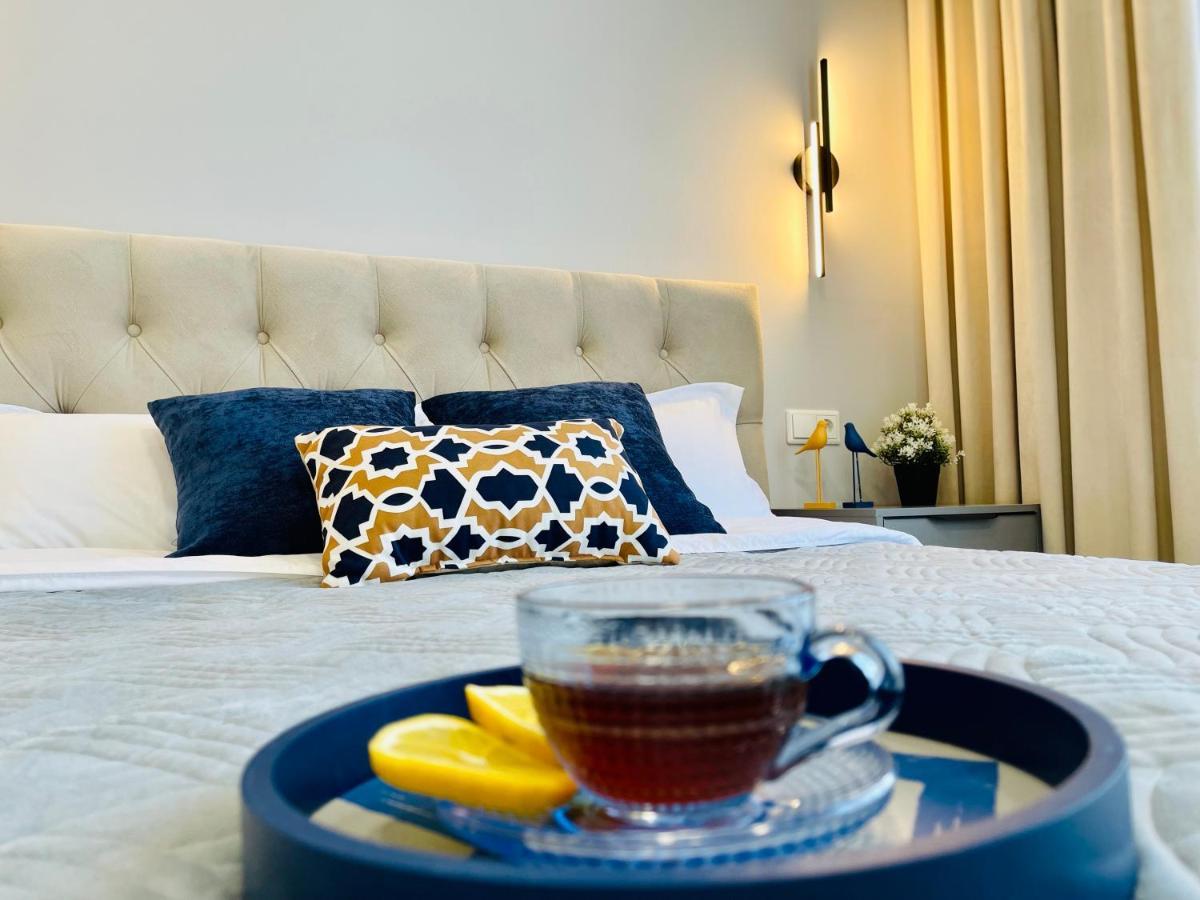Appartement Уютная Стильная Квартира Возле Центрального Парка Горького! à Almaty Extérieur photo