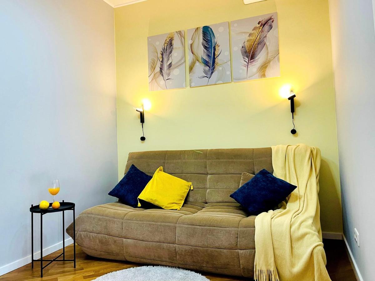 Appartement Уютная Стильная Квартира Возле Центрального Парка Горького! à Almaty Extérieur photo